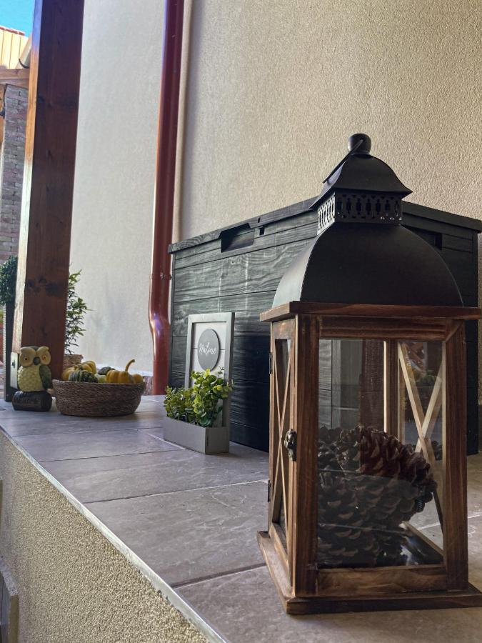 Varfal Apartman エゲル エクステリア 写真