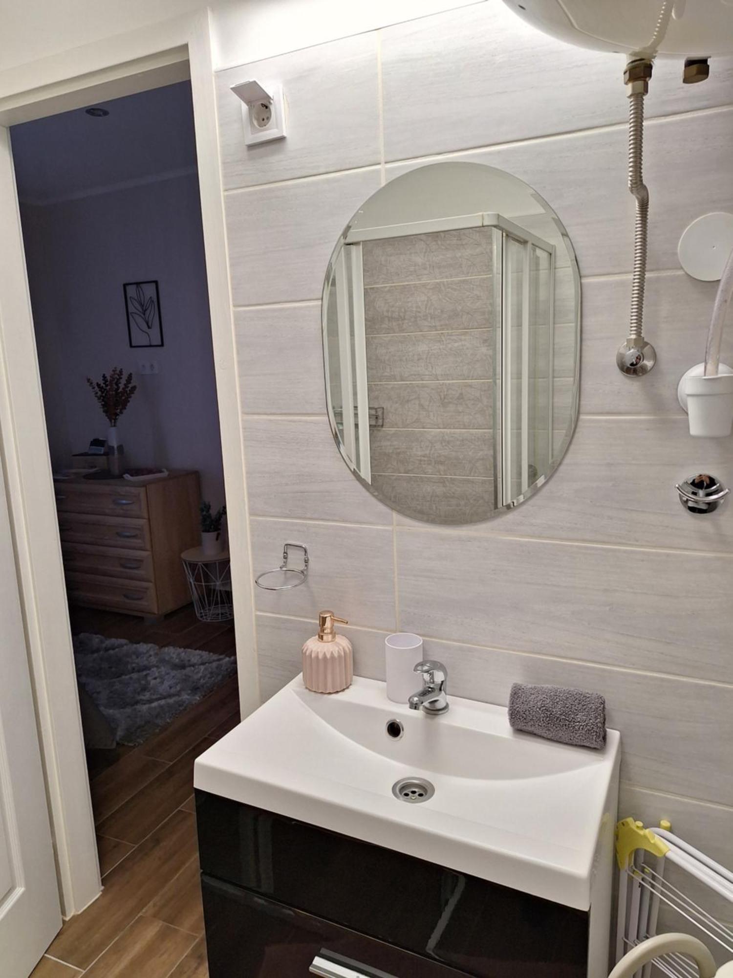 Varfal Apartman エゲル 部屋 写真