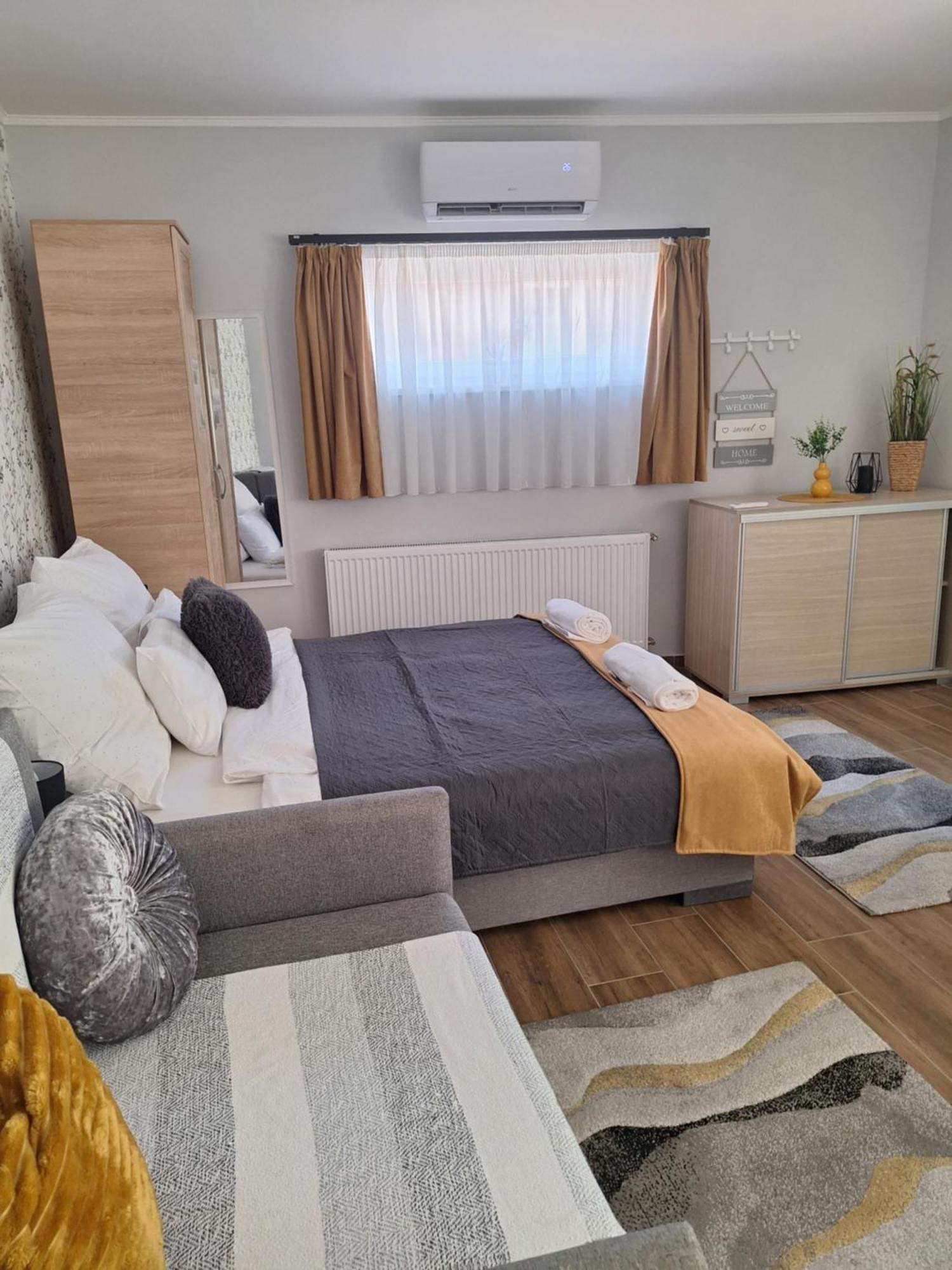Varfal Apartman エゲル エクステリア 写真