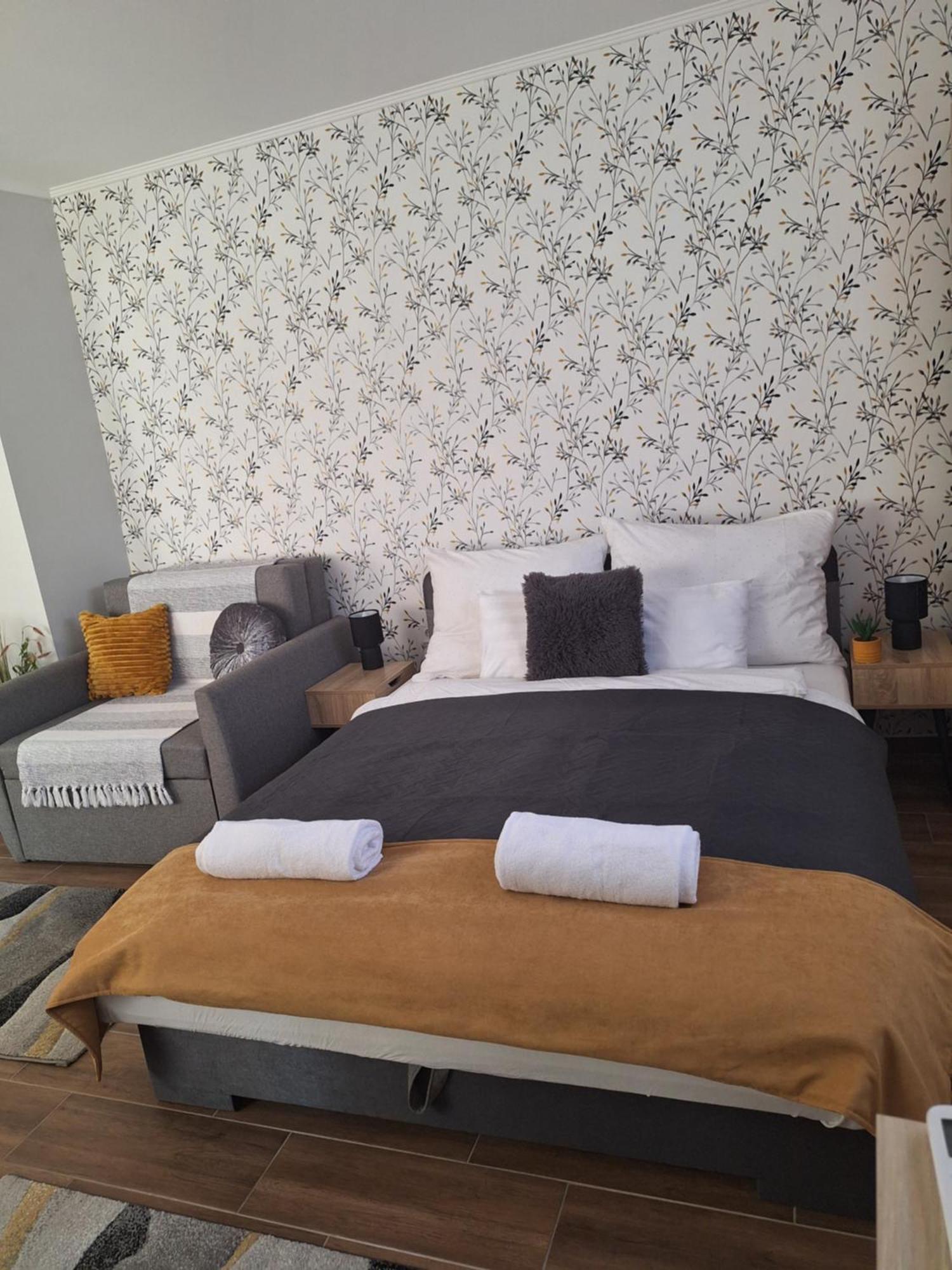 Varfal Apartman エゲル エクステリア 写真
